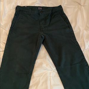 Men’s Levi’s chino, forest green, is 30x32